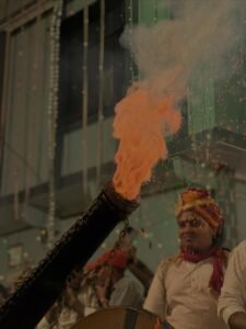 रातभर चली तोपें