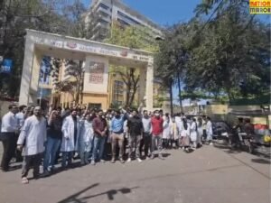 8 हजार डॉक्टर हड़ताल पर