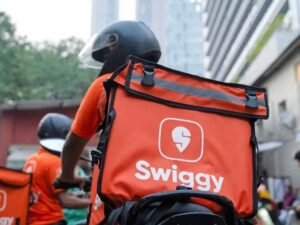 Swiggy ने बढ़ाई प्लेटफॉर्म फीस