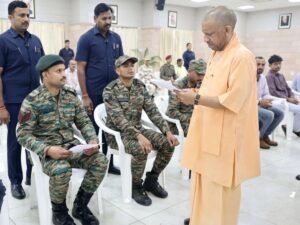 मुख्यमंत्री ने सुनी सैनिकों की समस्याएं