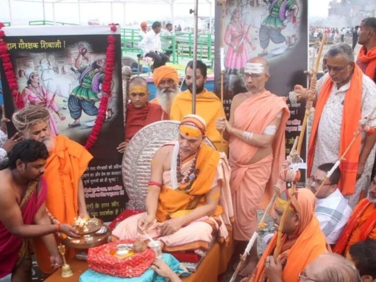 Avimukteshwaranand Gau Pratishtha Yatra