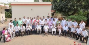 ओडिशा में चुनाव से पहले विधायकों की फोटो