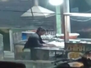 शाहबाज खान ने तंदूरी रोटी बनाते वक्त उसमें थूका था,