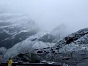 बारिश के साथ बर्फबारी का अलर्ट
