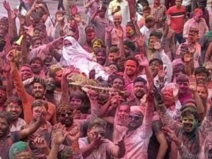 चित्तौड़ वालों की हवेली से जुलूस की शुरुआत