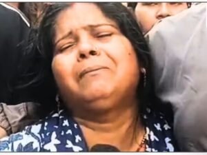 पत्नी हुई बेहोश