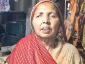 पीड़ित महिला फल विक्रेता