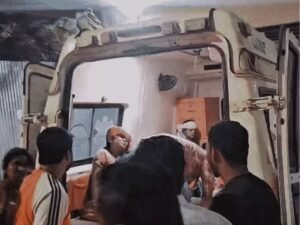 घायलों को किया जिला अस्पताल रेफर