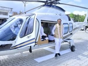 पहले भी 3 बार उनके हेलिकॉप्टर में तकनीकी खराबी आ चुकी है।