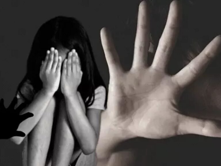 Taxi Driver Assault Women