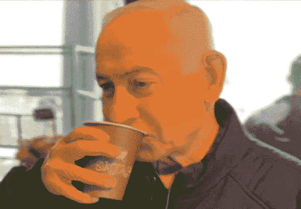 इजराइल पीएम नेतन्याहू ने मौत के दावों को किया खारिज, कॉफ़ी पीते हुए वीडियो किया पोस्ट