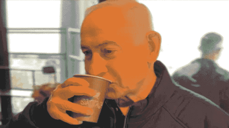 इजराइल पीएम नेतन्याहू ने मौत के दावों को किया खारिज, कॉफ़ी पीते हुए वीडियो किया पोस्ट