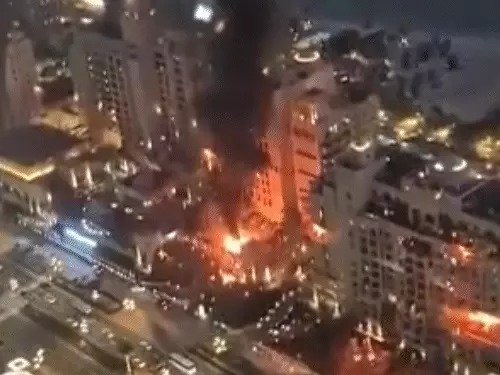 दुबई में दहशत: बुर्ज खलीफा के पास ड्रोन हमला, एयरपोर्ट बंद; एयर इंडिया ने लंदन-टोरंटो समेत 5 बड़ी उड़ानें रद्द कीं