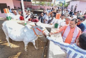 बजरंग गौशाला संस्थान में पहुंचे CM 