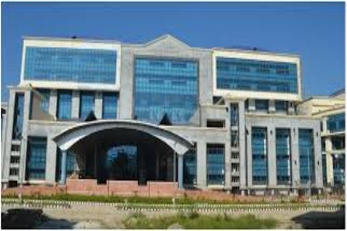 श्री लाल बहादुर शास्त्री मेडिकल कॉलेज, मंडी