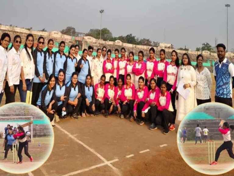 क्रिकेट खेलकर मनाया महिला दिवस