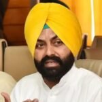 परिवहन मंत्री का इस्तीफा