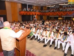 प्रशिक्षण वर्ग में शामिल कार्यकर्ताओं को संबोधित करते हुए प्रदेश अध्यक्ष हेमंत खंडेलवाल।