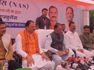 मुख्यमंत्री साय ने 108 संजीवनी एक्सप्रेस की 375 नई एम्बुलेंस का किया लोकार्पण