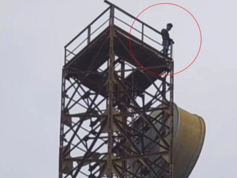 Muzaffarpur mobile tower