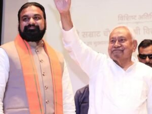 नीतीश कुमार