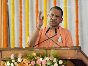 CM योगी ने विपक्ष पर साधा निशाना