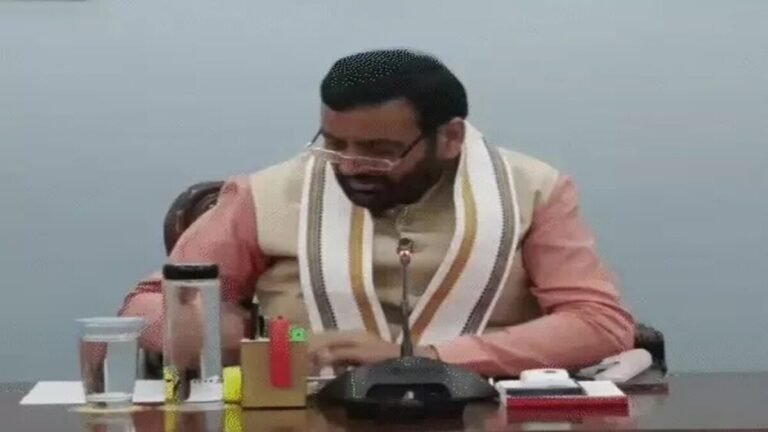 गुरुग्राम में पॉड टैक्सी के प्लान ने पकड़ा तूल, CM सैनी की विदेशी कंपनियों संग हुई बैठक