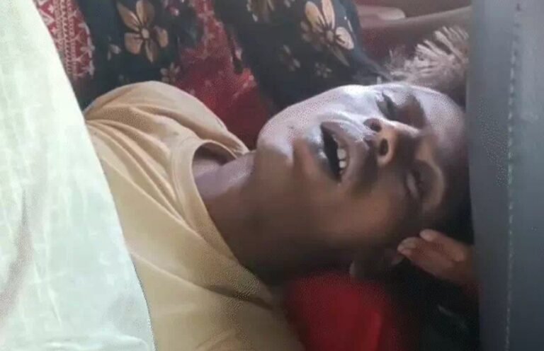 पत्नी की गोद में पति ने तोड़ा दम