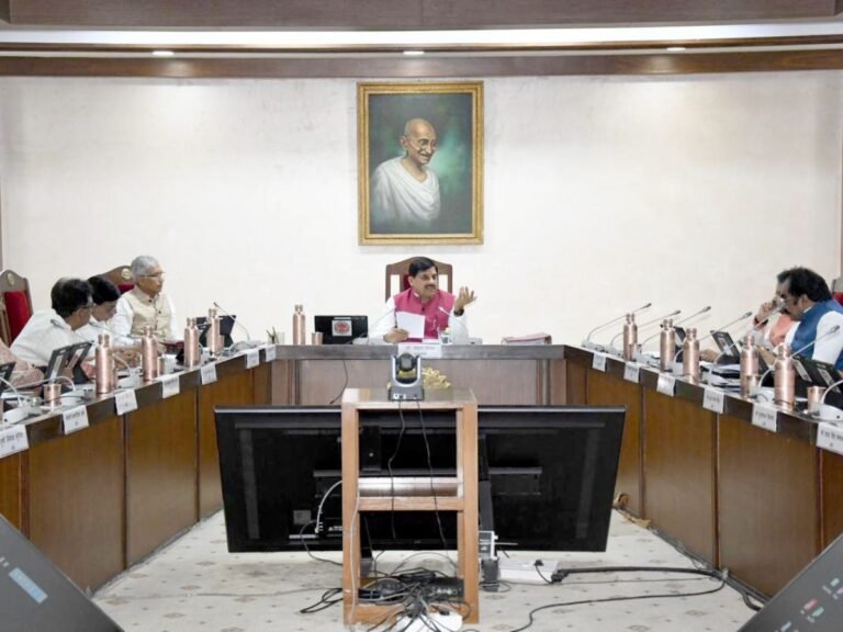 मोहन कैबिनेट